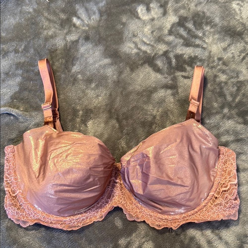 Victoria Secret 36DD antique Rose Lace Bra unlined